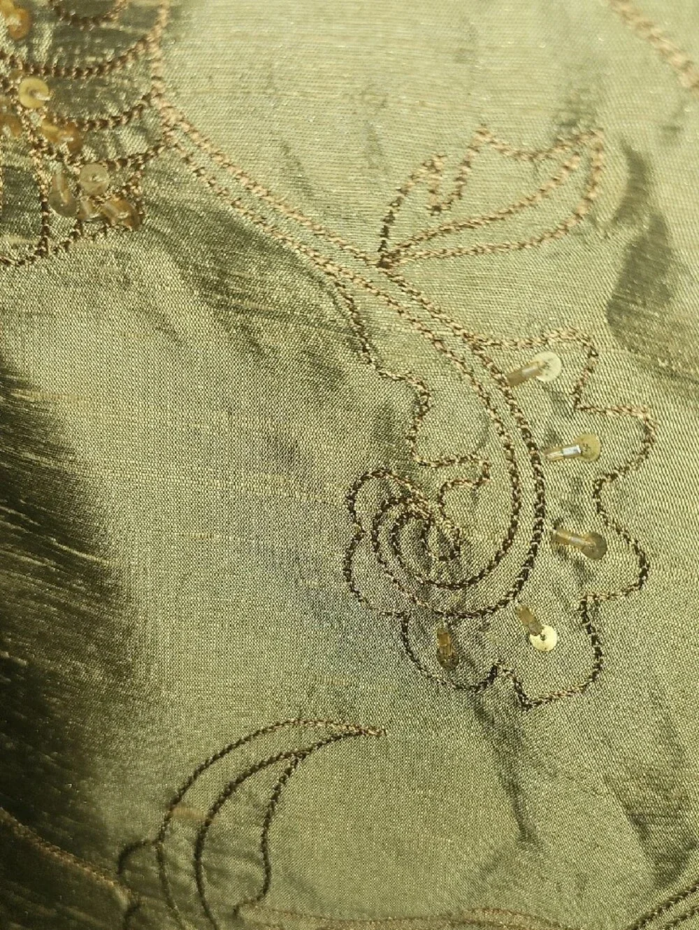 Pottery Barn Gold Embroidered Floral Table Runner Like New